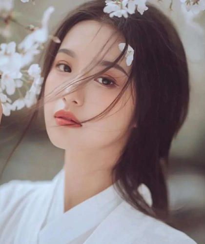 【短篇】三个未婚夫失去初夜后，我嫁给单卵首富 作者：